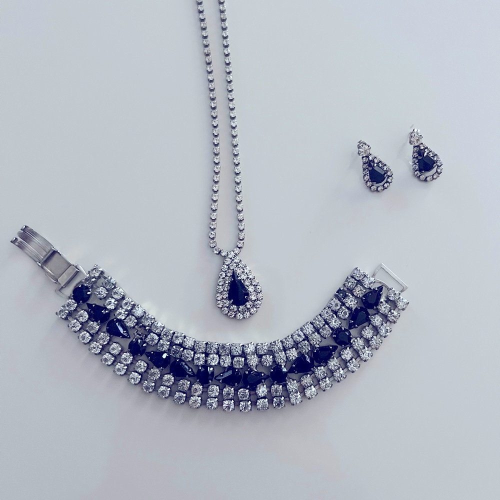 Vintage Rhinestone Black and Silver Jewelry Set